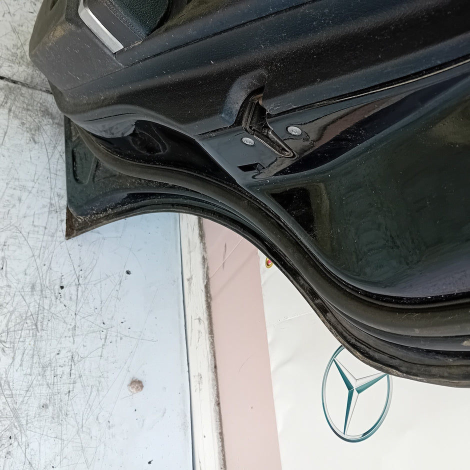 MERCEDES BENZ E-CLASS W212 DRIVER REAR DOOR OSR BLUE 2009- 2016 COMPLETE FMD208