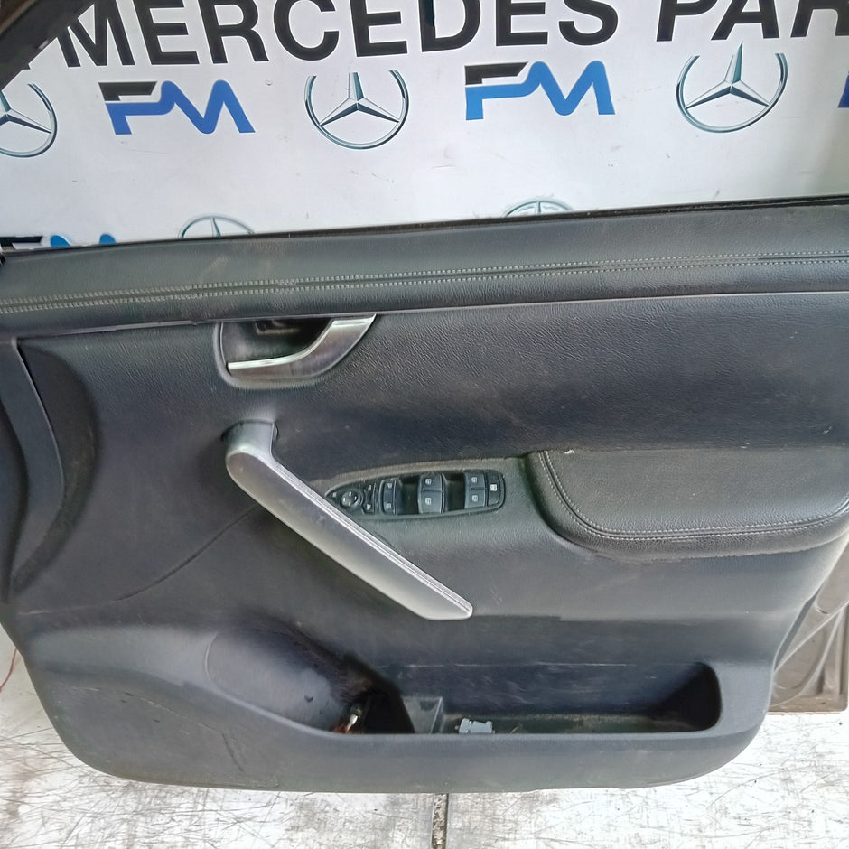 MERCEDES X-CLASS W470 DRIVER SIDE FRONT DOOR OSF BROWN 2017-20 COMPLETE FMD291