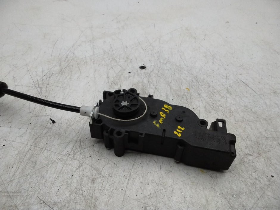 MERCEDES MERCEDES E-CLASS W212 REAR TAILGATE LOCK ACTUATOR  A2047500060 FMR38