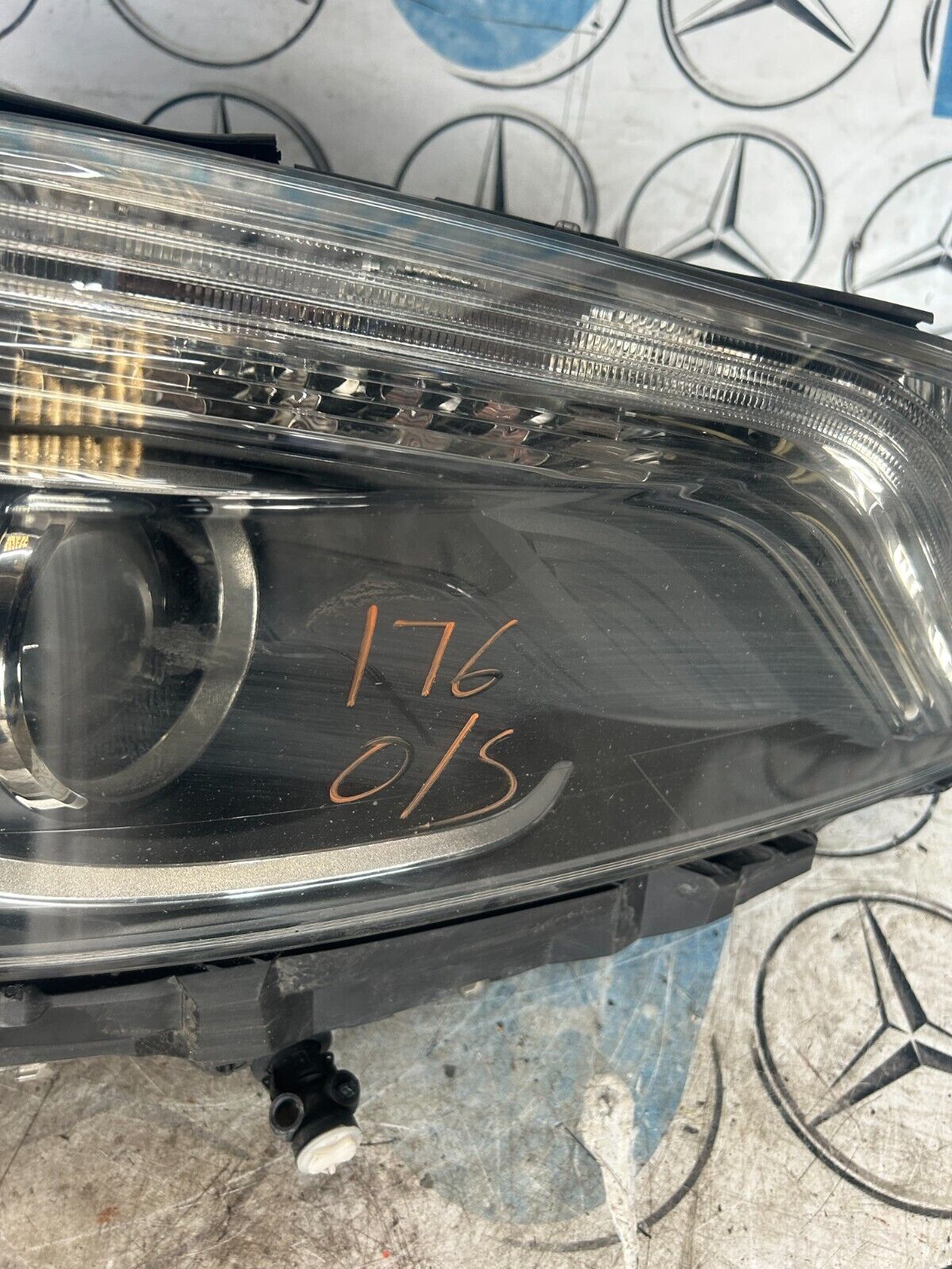 MERCEDES A CLASS 2012-2015 DRIVER SIDE HEADLIGHT  A1768203061 FMH14