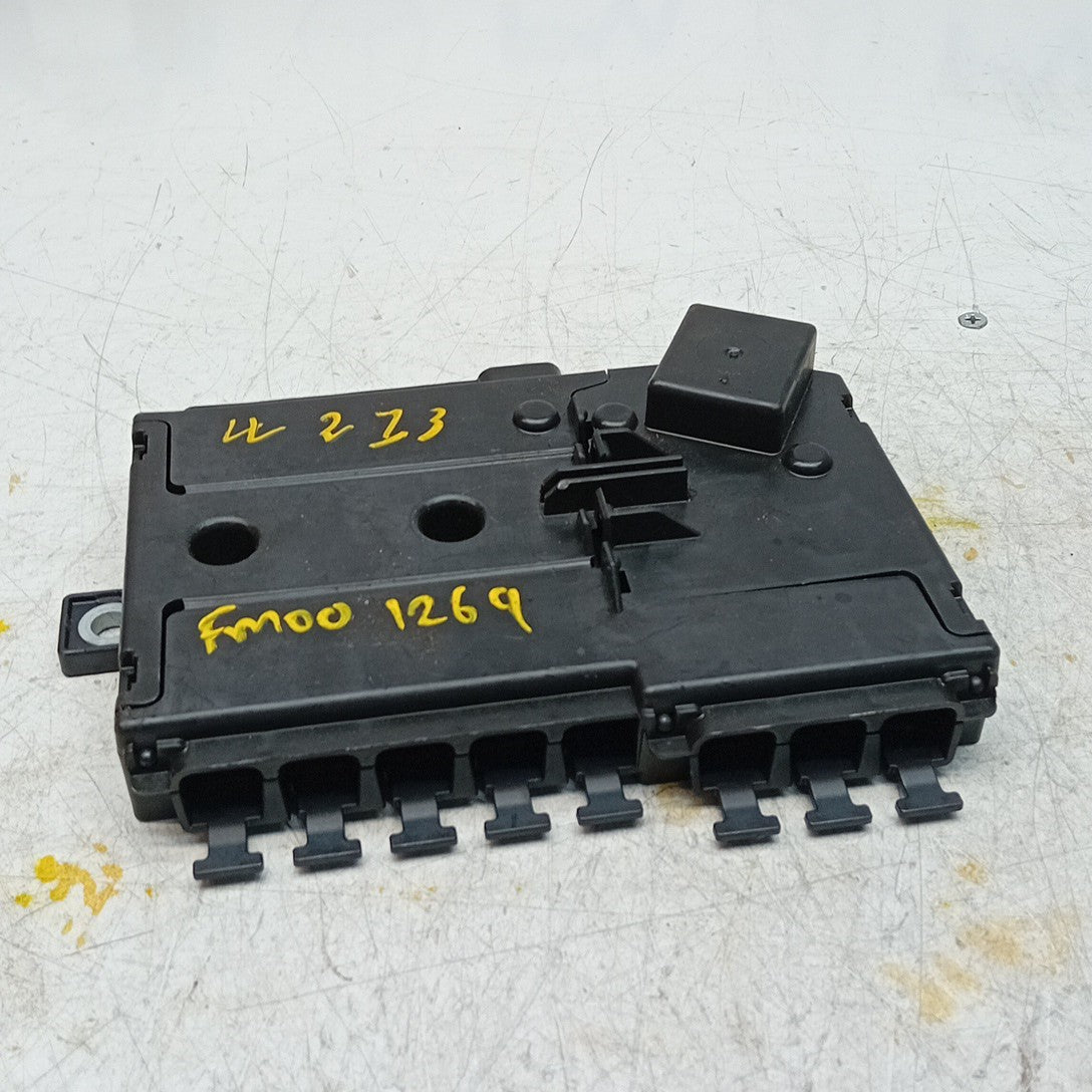 MERCEDES BENZ  E-CLASS  W213 FUSE RELAY JUNCTION BOX  A2135406200  FM001269