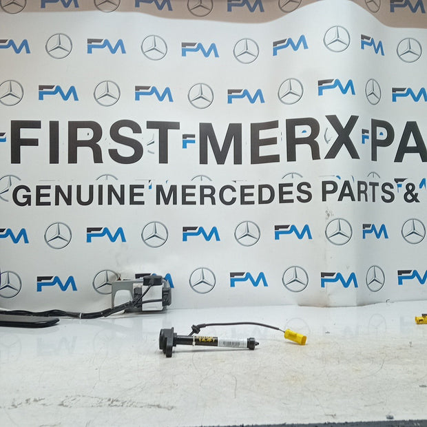 MERCEDES E CLASS W213 BONNET PEDESTRIAN ACTUATOR A2139062201 2017 FM001441