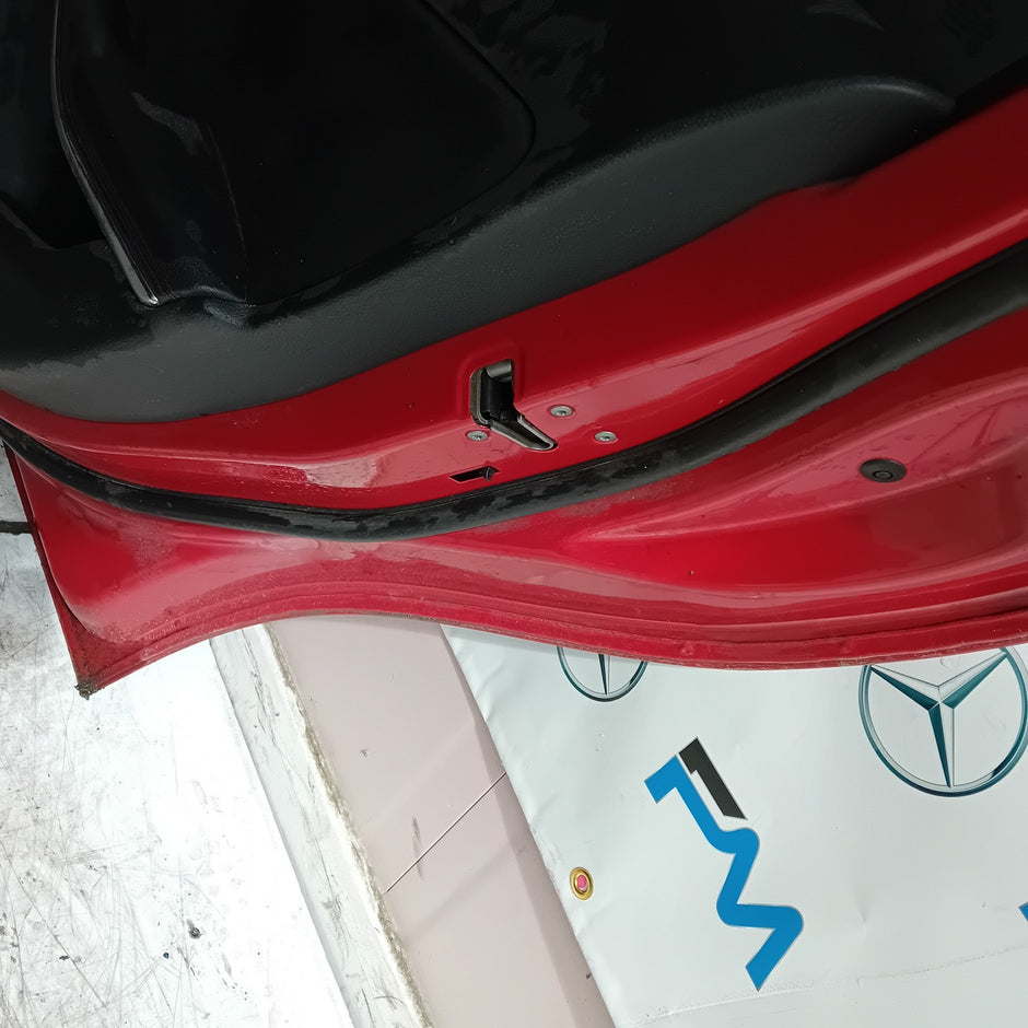 MERCEDES BENZ  A-CLASS W176 DRIVER REAR DOOR OSR RED 2012-18 COMPLETE FMD257