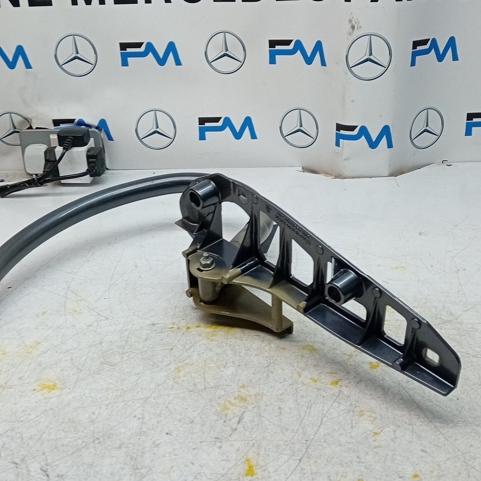 MERCEDES BENZ E-CLASS W213 TAILGATE DRIVER SIDE OS HINGES A2137500428 FM001323