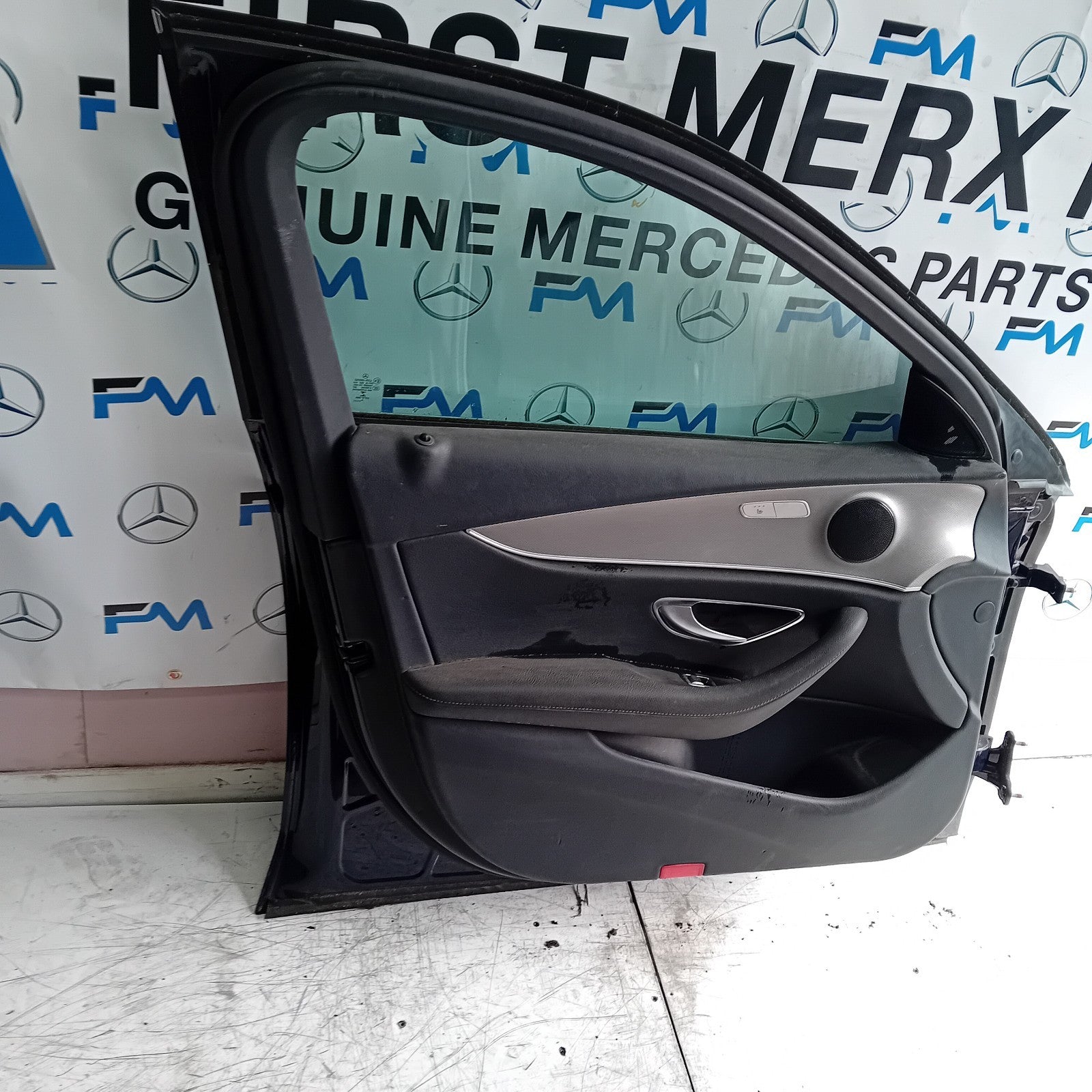 MERCEDES E-CLASS W213 SLN PASSENGER FRONT DOOR NSF BLUE 2016 ON COMPLETE FMD200