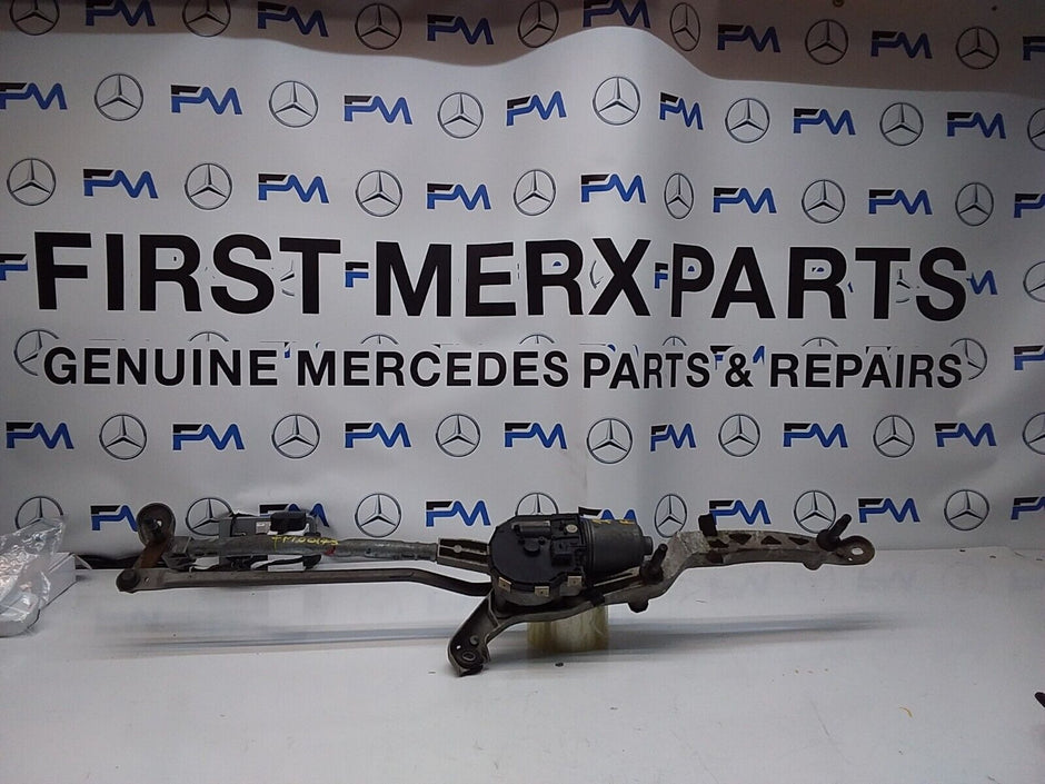 MERCEDES E-CLASS 2015 W212 A2128201340 FRONT WIPER MOTOR  FM00173