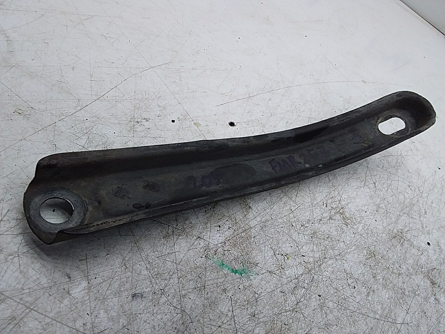 MERCEDES C-CLS W205 FRONT BUMPER CRASH BAR BRACKET A2056282000 FMR257