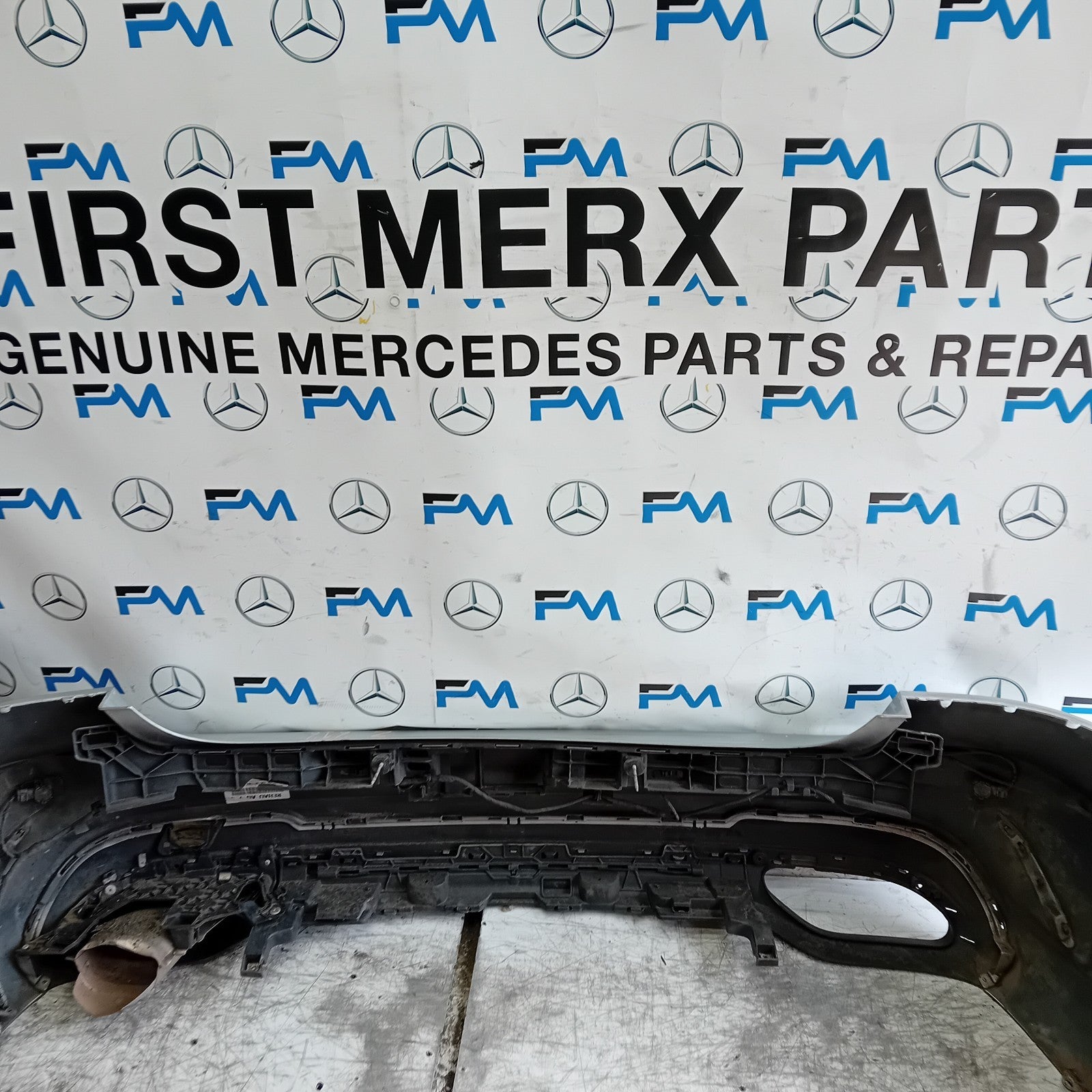 MERCEDES BENZ E-CLASS W212 REAR BUMPER SILVER 2014 A2128853238 FMX123