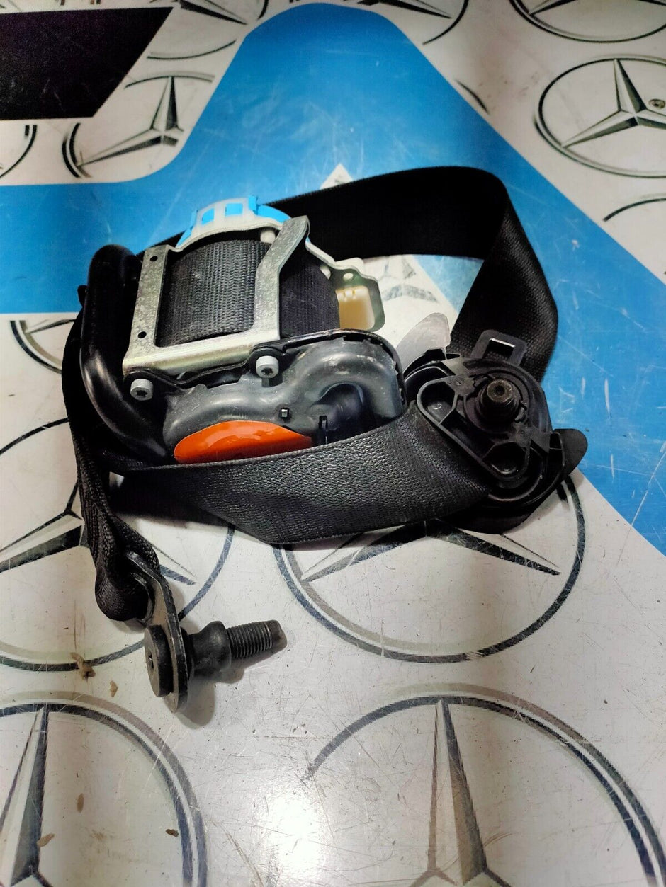 MERCEDES A CLASS SEAT BELT FRONT LEFT SIDE A1768600185 W176 2013 - 2018