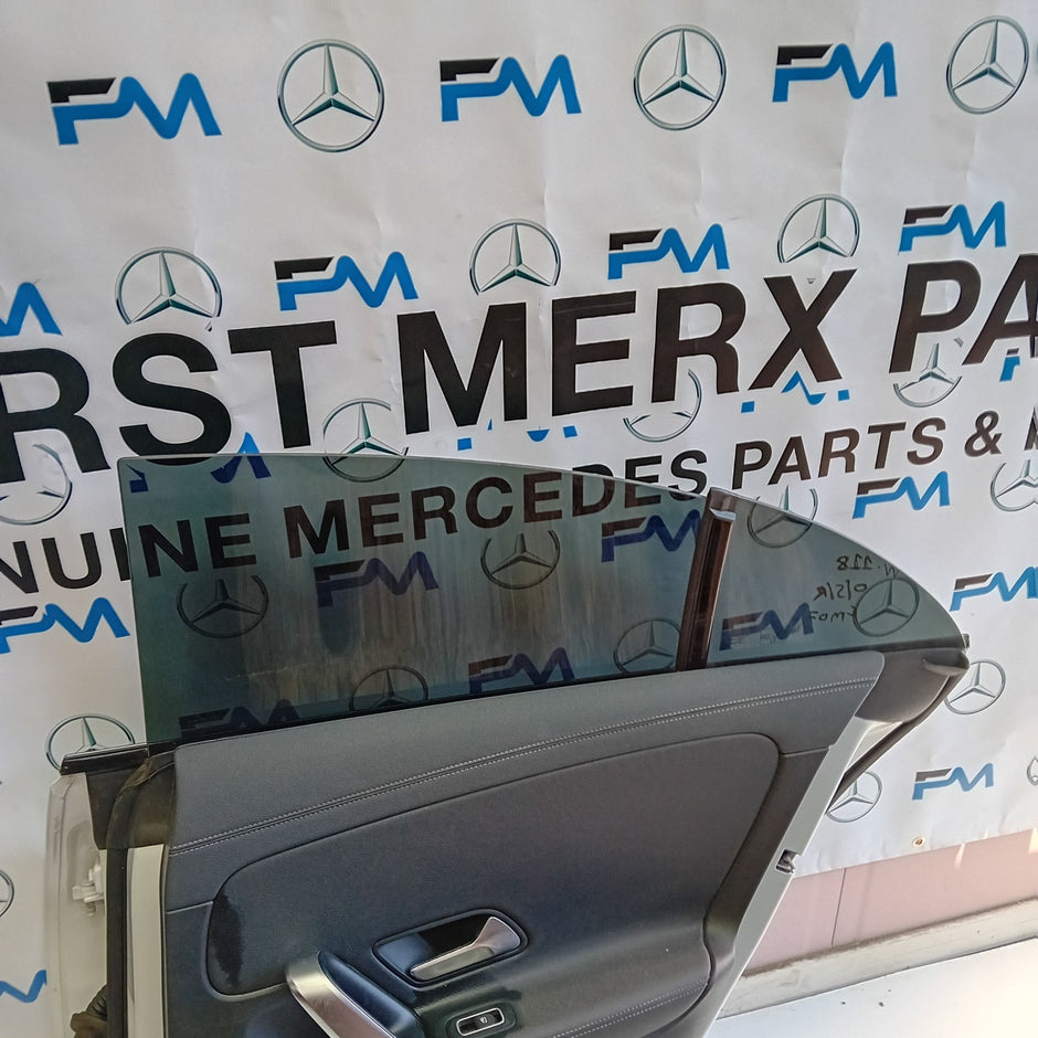 MERCEDES BENZ CLA-CLASS  W118 DRIVER SIDE FRONT DOOR ( OFF SIDE FRONT ) FM07