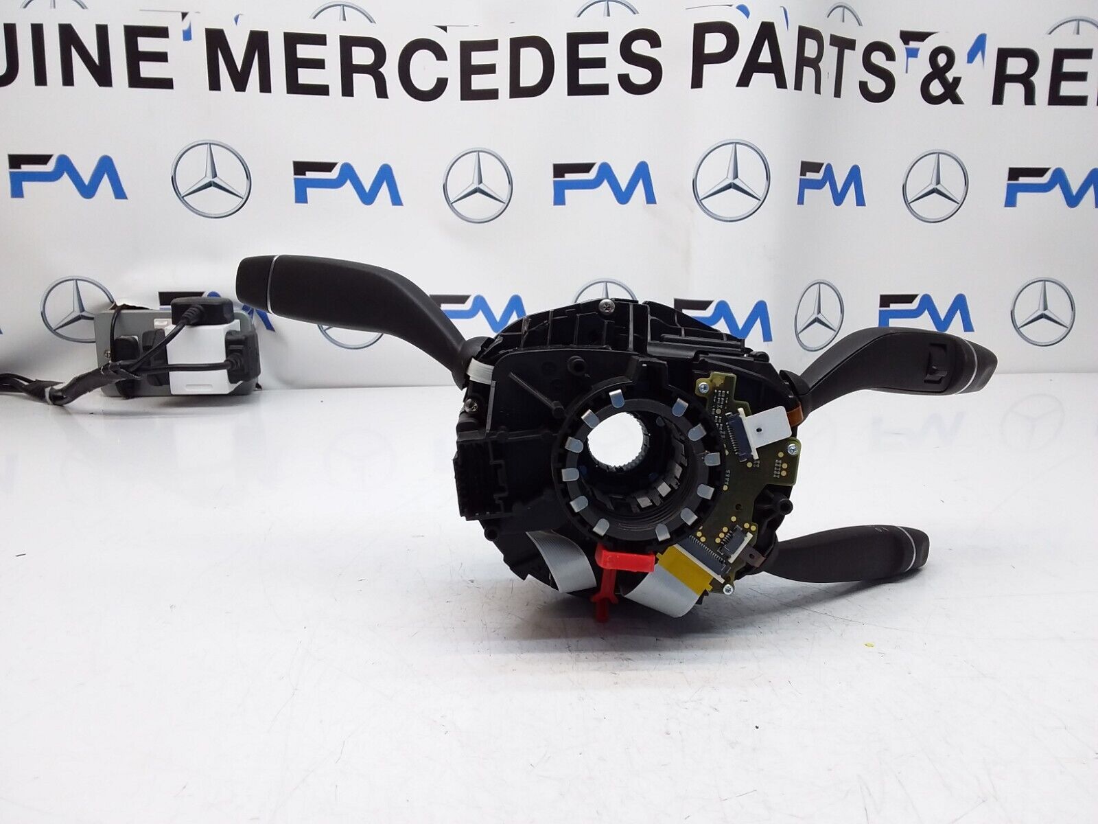 Mercedes  GLE W166 INDICATOR/WIPER GEAR SELECT + SQUIB  2017 FM00546