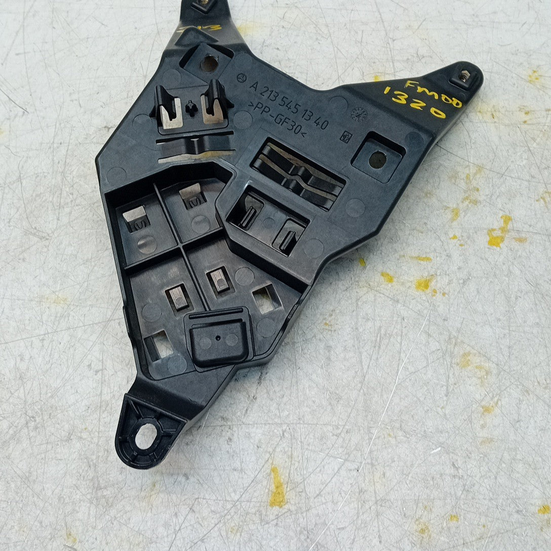 MERCEDES E-CLASS TAILGATE CONTROL MODULE BRACKET W213 A2135451340 2016 FM001320