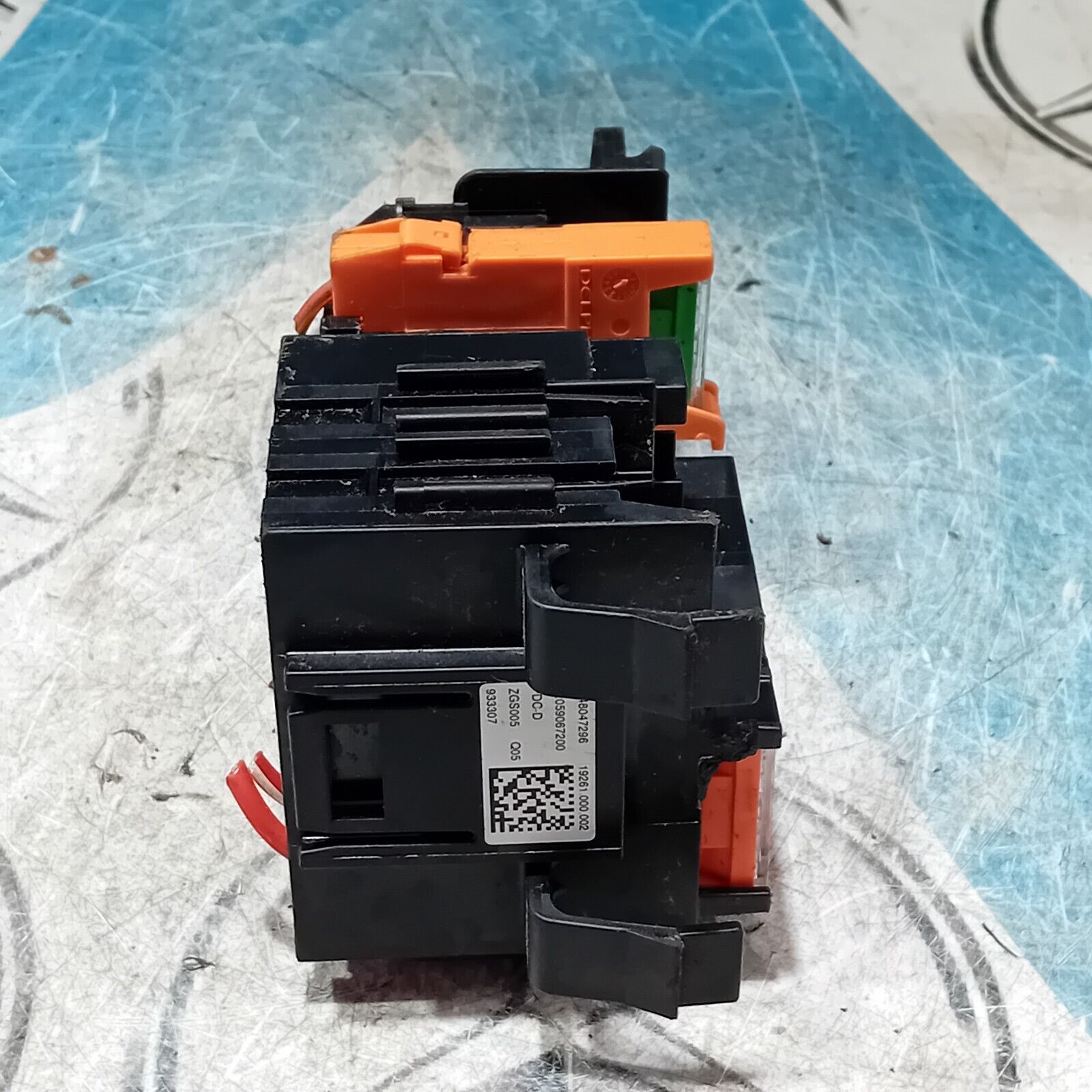 MERCEDES C CLASS FUSE RELAY BOX A2059067200 W205 2014 - 2021