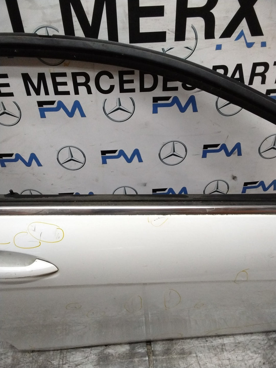 MERCEDES C-CLASS W204 SLN DRIVER FRONT DOOR OSF WHITE 2008-14 COMPLETE FMD544
