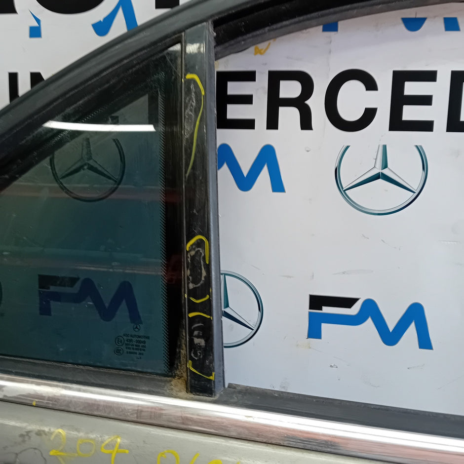 MERCEDES BENZ  BENZ C-CLASS W204 DRIVER REAR DOOR OSR 2012 GREY FMD526