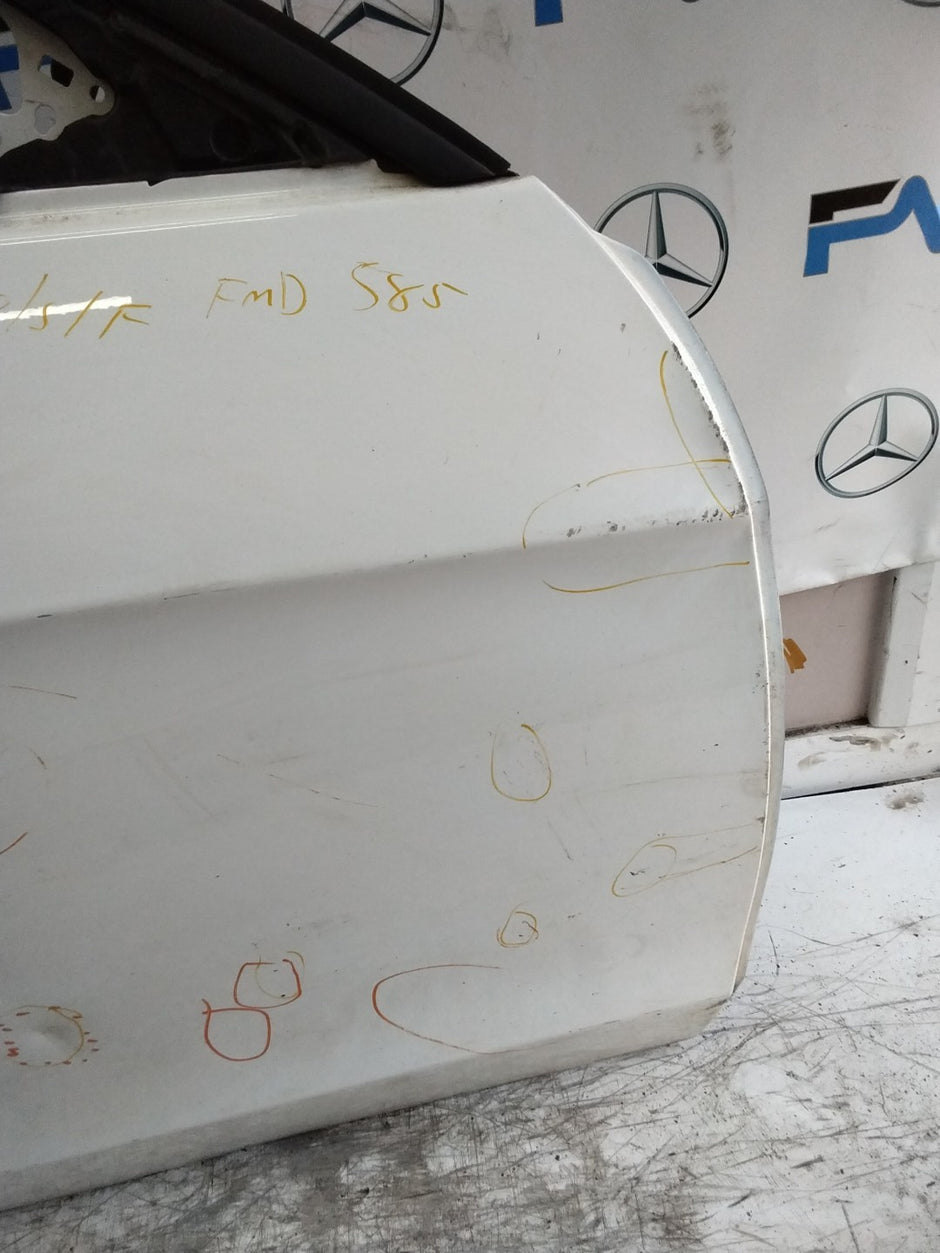 MERCEDES BENZ   E-CLASS W212  DRIVER FRONT DOOR OSF WHITE 2009-16  FMD585