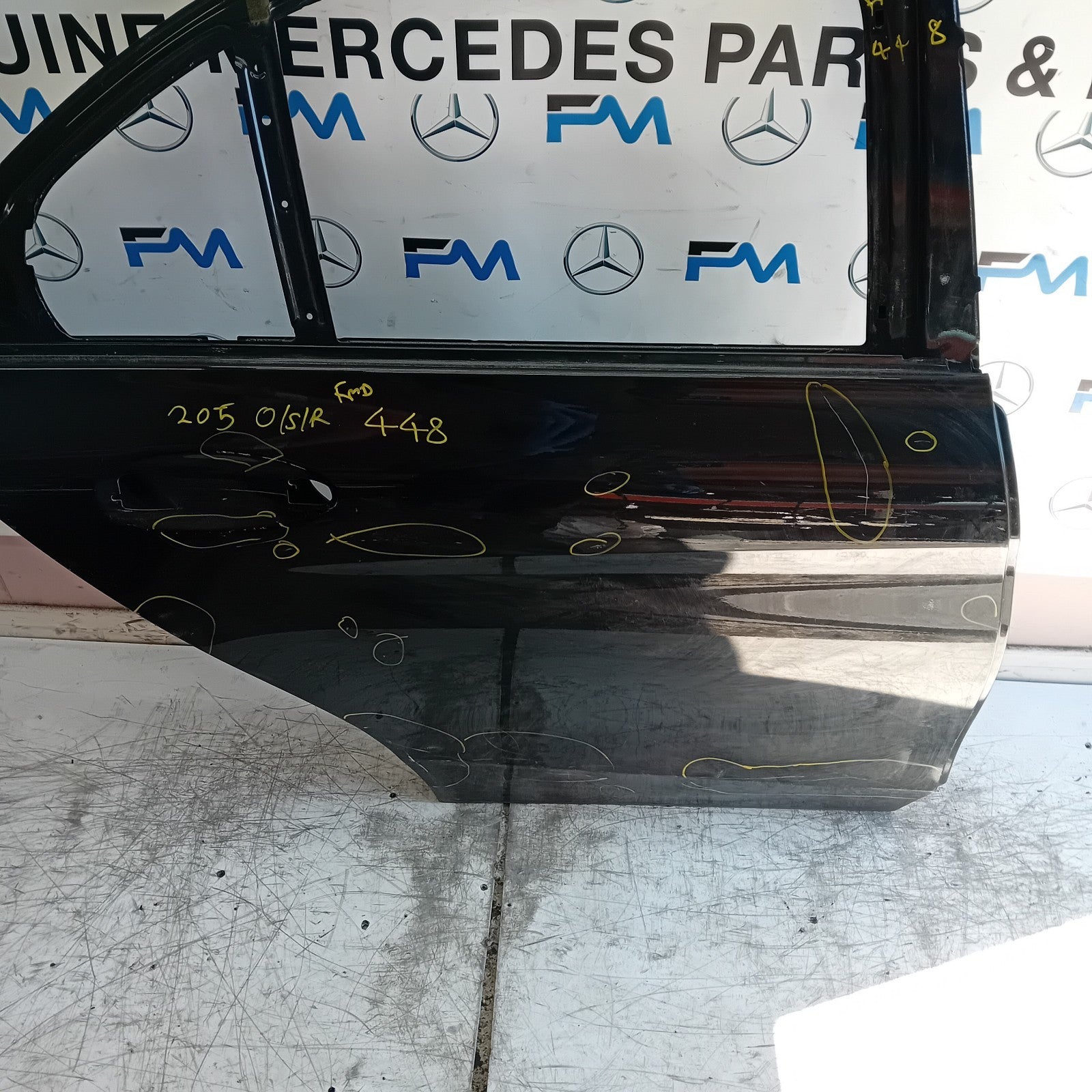 MERCEDES C-CLASS W205 SLN DRIVER REAR DOOR OSR BLACK 2014 ON FMD448