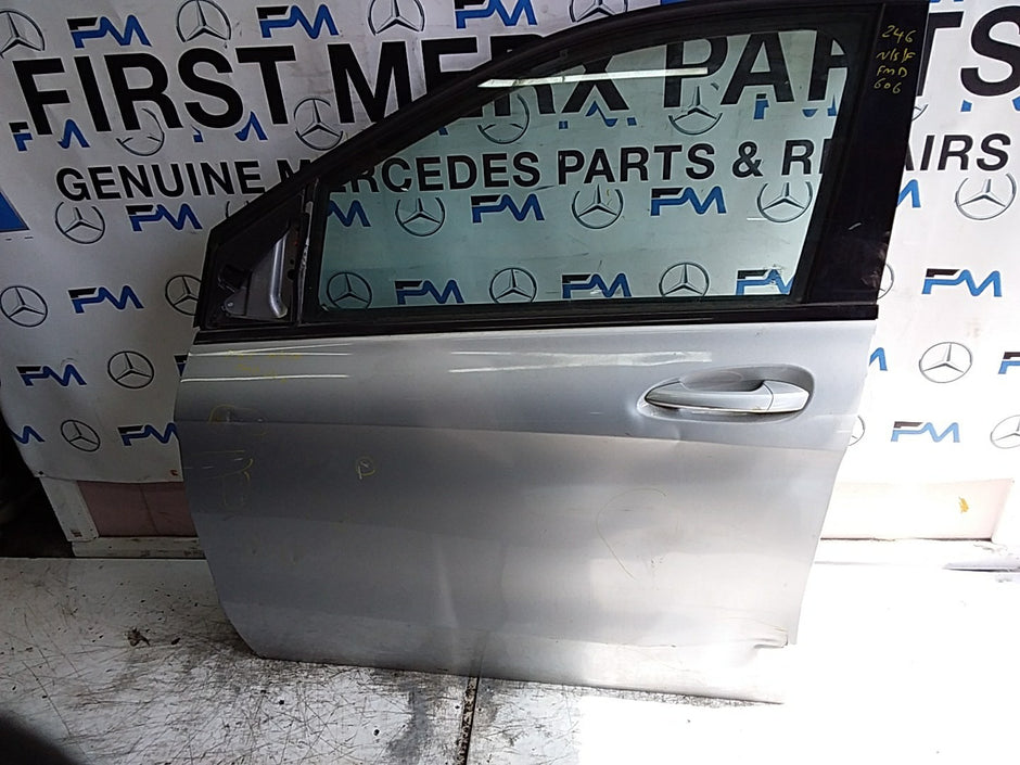 MERCEDES B-CLS W246  PASSENGER FRONT DOOR NSF SILVER 2012-2019  FMD606