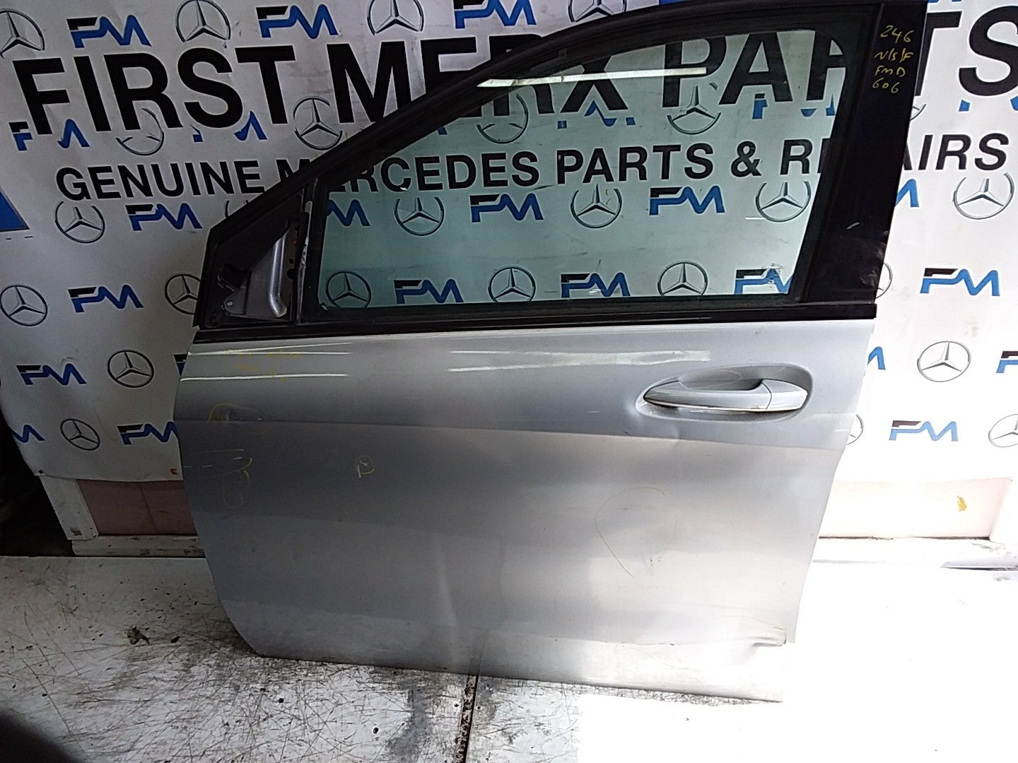 MERCEDES B-CLS W246  PASSENGER FRONT DOOR NSF SILVER 2012-2019  FMD606