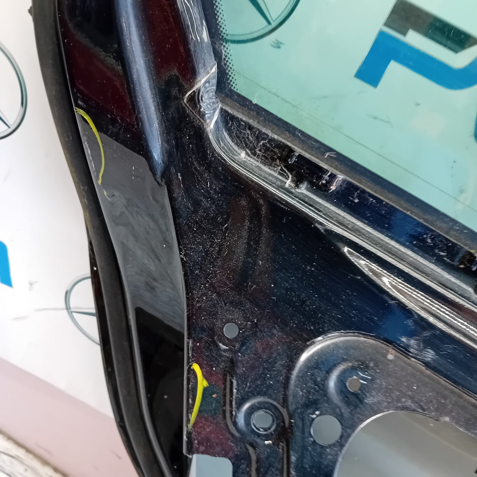 MERCEDES  BENZ  C-CLASS W204 SLN DRIVER REAR DOOR ISR BLUE 2008-14 FMD460