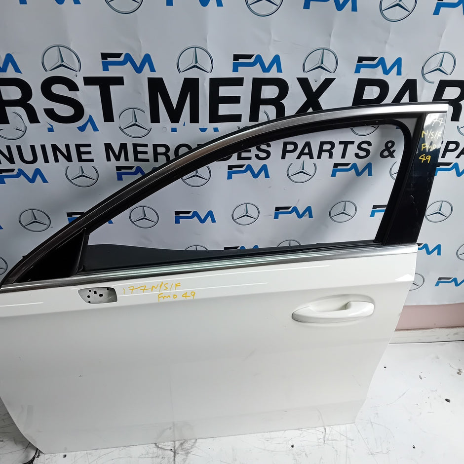 MERCEDES BENZ  A-CLASS W177 PASSENGER SIDE FRONT DOOR N/S/F COMPLETE WHITE FMD49