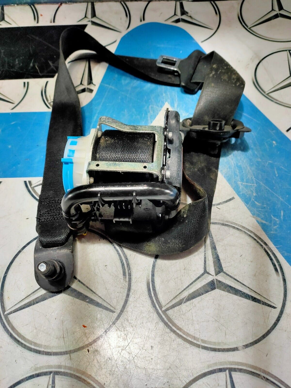MERCEDES A-CLASS W176 FRONT LEFT PASSENGER SIDE SEAT BELT A1768602185 2012-2017