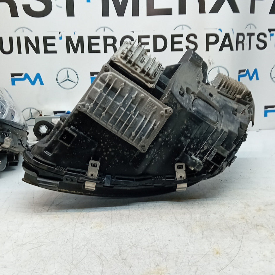 MERCEDES C-CLASS W205 HEADLIGHT DRIVER OS LEFT A2059068202 INTELLIGENT FMH198