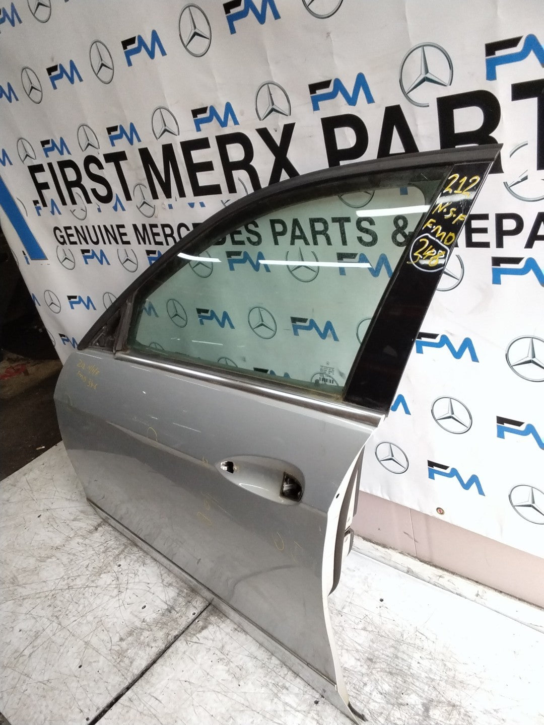 MERCEDES E-CLASS W212 SLN PASSENGER FRON DOOR NSF SILVER 2009-16 COMPLETE FMD346