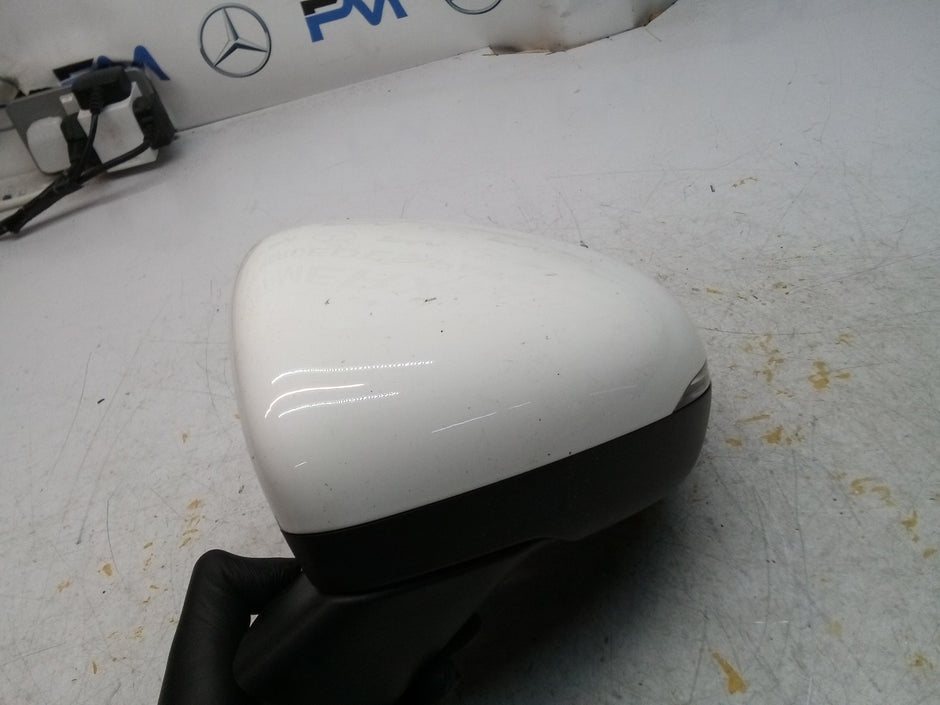 MERCEDES A-CLASS  W177 PASSENGER SIDE WING MIRROR A1778104303 WHITE FMM31
