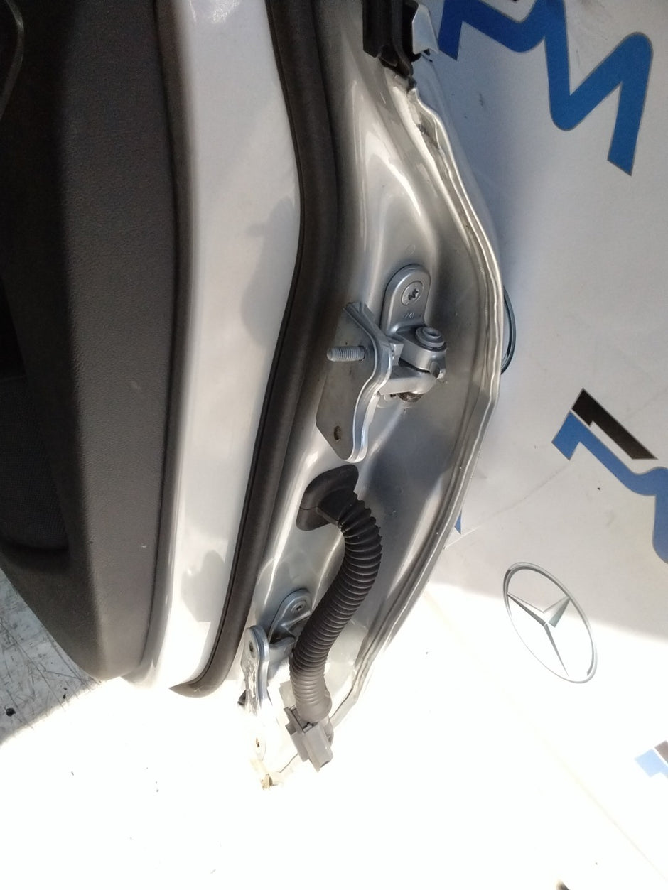 MERCEDES  A-CLASS W176 PASSENGER REAR DOOR NSR GREY 2012-2018 COMPLETE FMD312