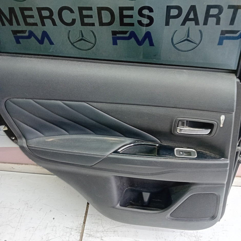 MITSUBISH OUTLANDER PASSENGER SIDE REAR DOOR N/S/R COMPLETE BLACK FMD35