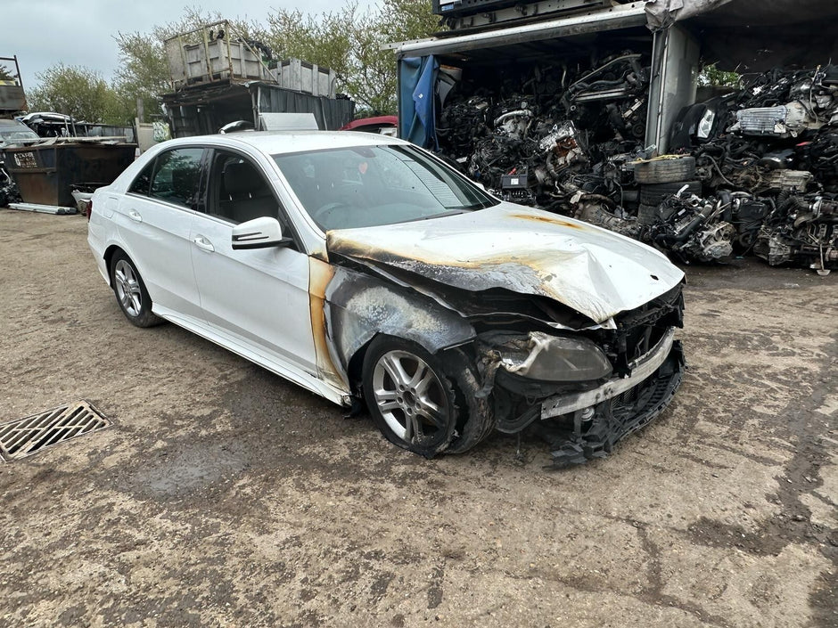MERCEDES BENZ E-CLASS W212 BREAKING / AIR BAGS ( STEERING WHEEL, KNEE, ROOF )