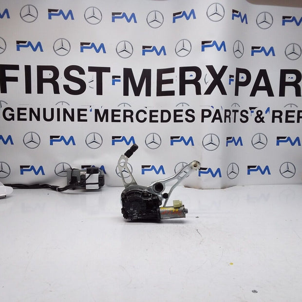 Mercedes C-CLASS W205 TAILGATE LIFT SOFT CLOSE 0390204 124 FM00598
