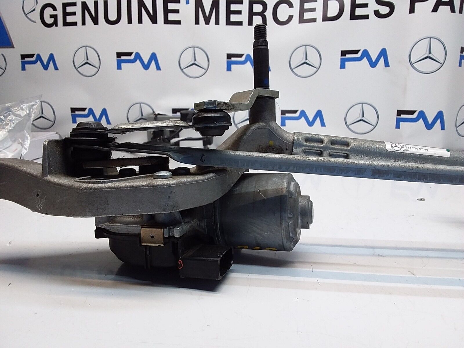 MERCEDES E-CLASS 2016 W213 A2138200740 FRONT WIPER MOTOR  FM00181