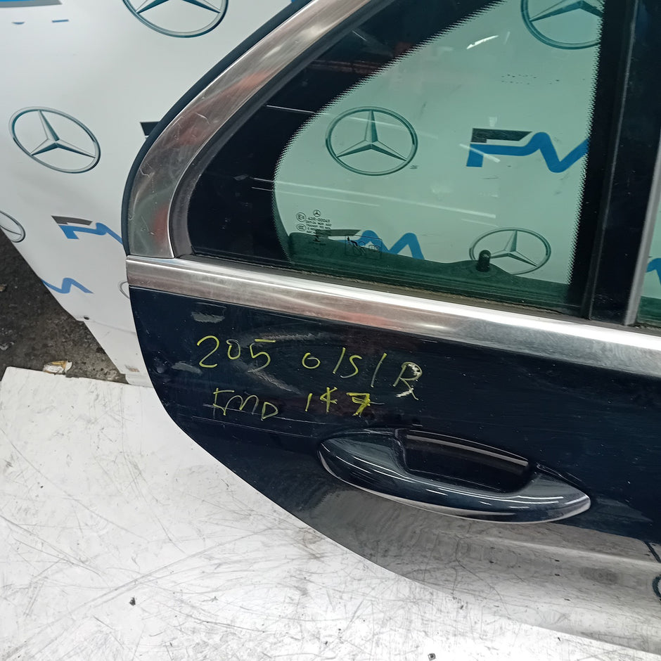 MERCEDES BENZ C-CLASS W205 DRIVER SIDE REAR DOOR O/S/R BLACK  COMPLETE FMD147