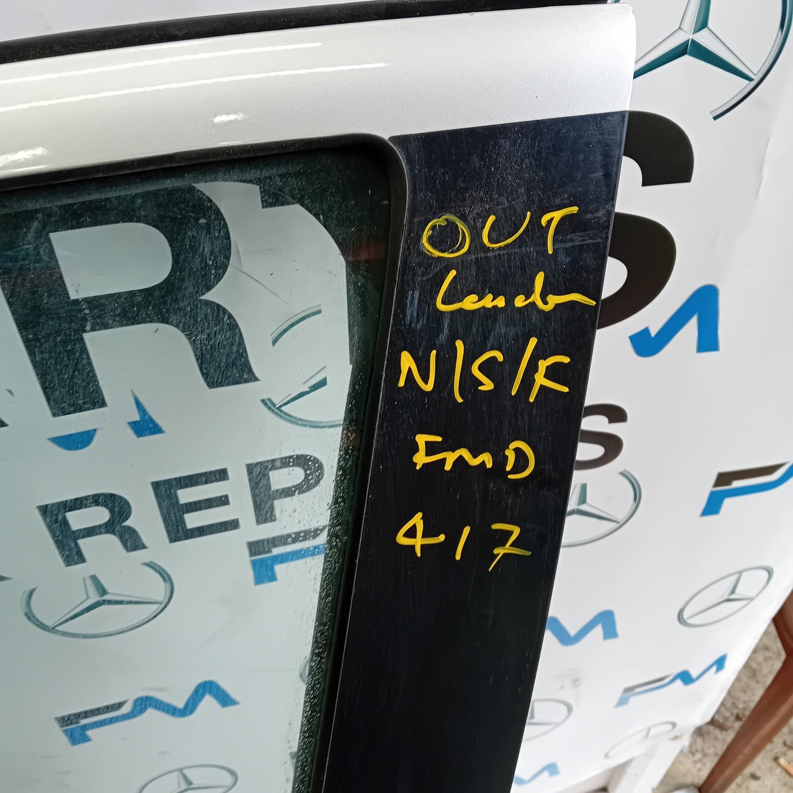 MITSUBISHI OUTLANDER MK3 PASSENGER SIDE FRONT DOOR NSF 2013 SILVER FMD417