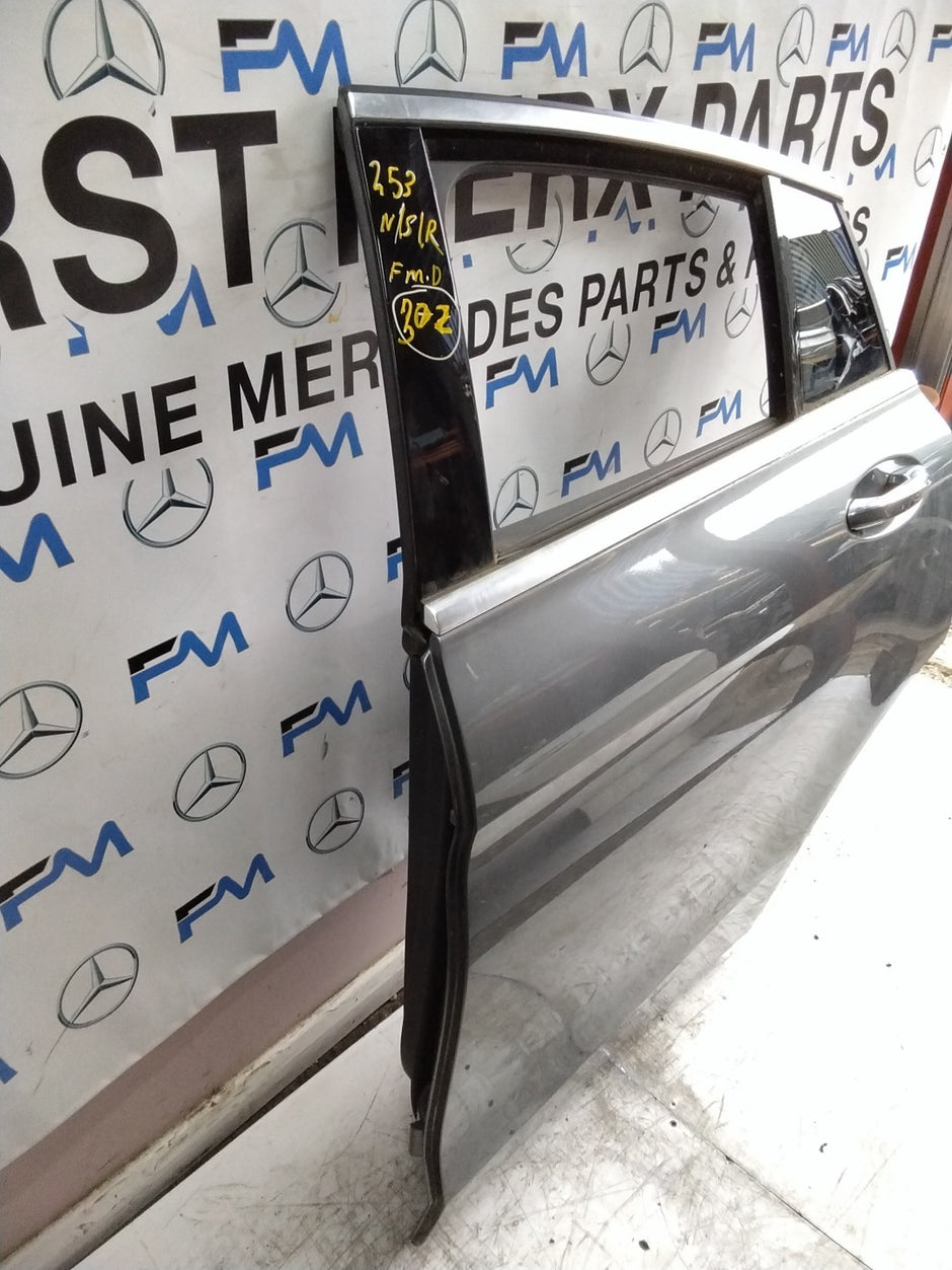 MERCEDES GLC C253  PASSENGER REAR DOOR NSR GREY 2016-22  COMPLETE FMD302