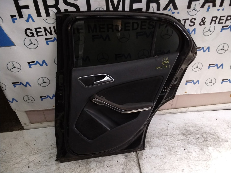 MERCEDES BENZ GLA X156 DRIVER REAR DOOR OSR BLACK 2014-16 COMPLETE FMD332