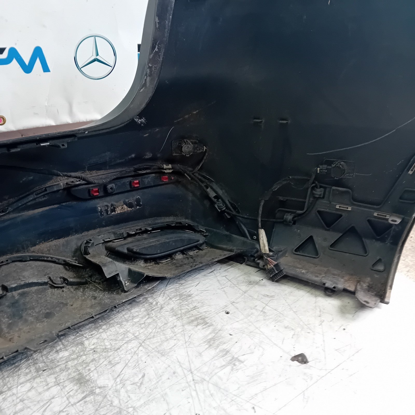 MERCEDES BENZ  GLE W166 AMG LINE REAR BUMPER GREY 2016 A1668853024 COMPLET FMX81