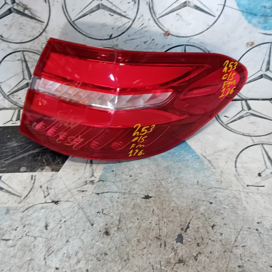 MERCEDES BENZ GLC W253 2015-2019 DRIVER SIDE ( OFF SIDE ) REAR TAIL LIGHT