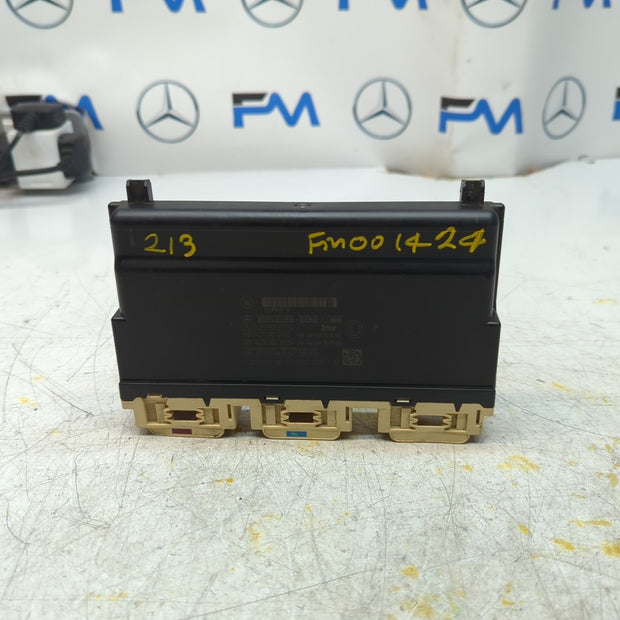 MERCEDES E CLASS W213 FRONT RIGHT SEAT CONTROL MODULE A2139002713 FM001424