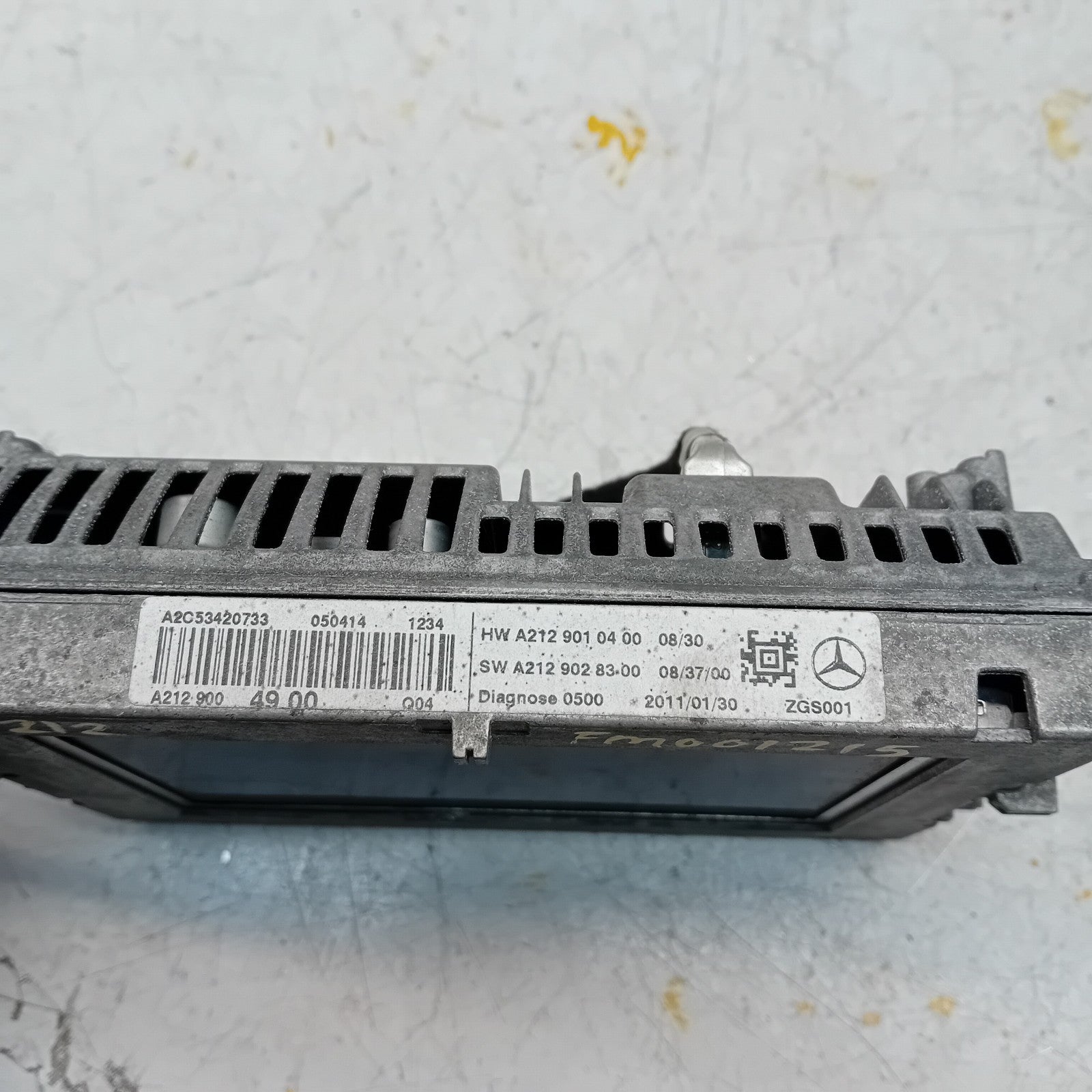 MERCEDES BENZ E-CLASS W212 SAT NAV DISPLAY SCREEN A2129004900 FM001215
