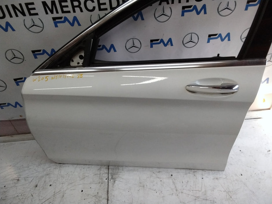 MERCEDES BENZ C-CLASS W205 PASSENGER SIDE FRONT DOOR N/S/F COMPLETE WHITE FMD85