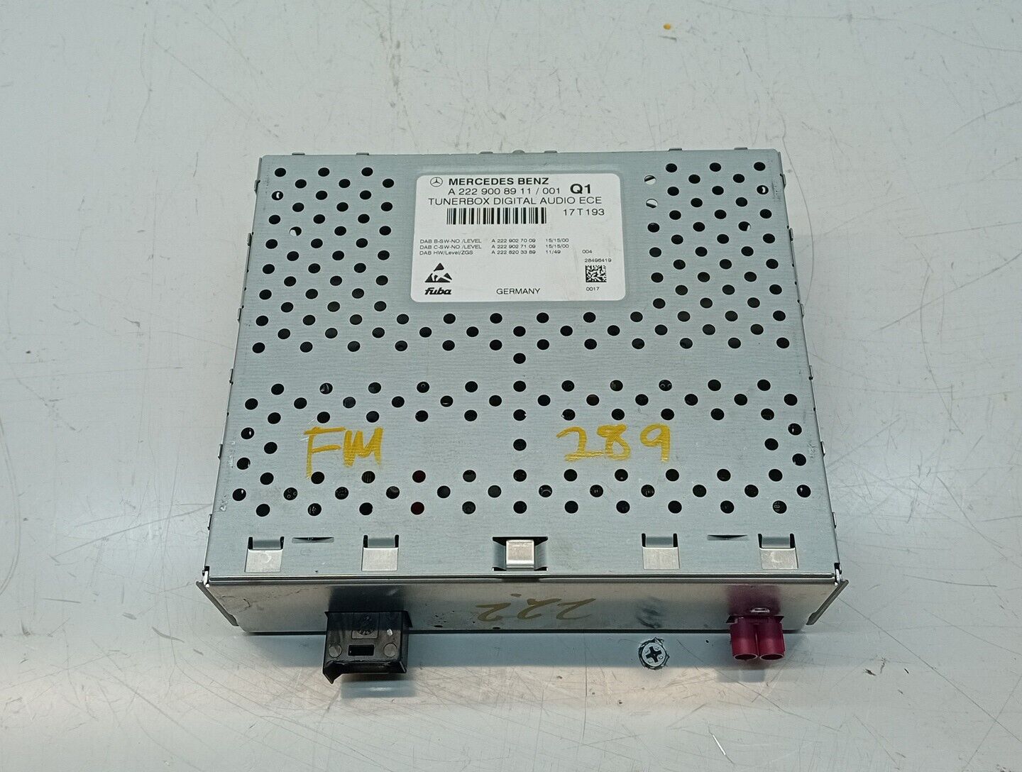 Mercedes Glc C E Class Radio Tuner Box W253 W205 W213 14-21 A2229008911 FM289