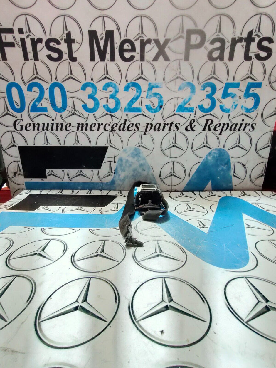 MERCEDES W117 FRONT SEAT BELT DRIVER RIGHT OFFSIDE OSF A1768602285 2016-2019