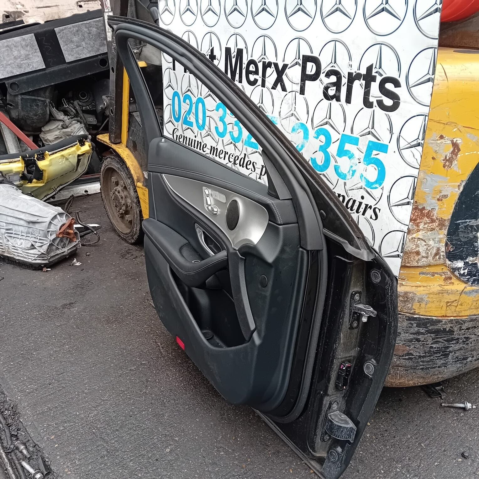MERCEDES BENZ E-CLASS  W213  PASSENGER SIDE FRONT ( NEAR SIDE FRONT )