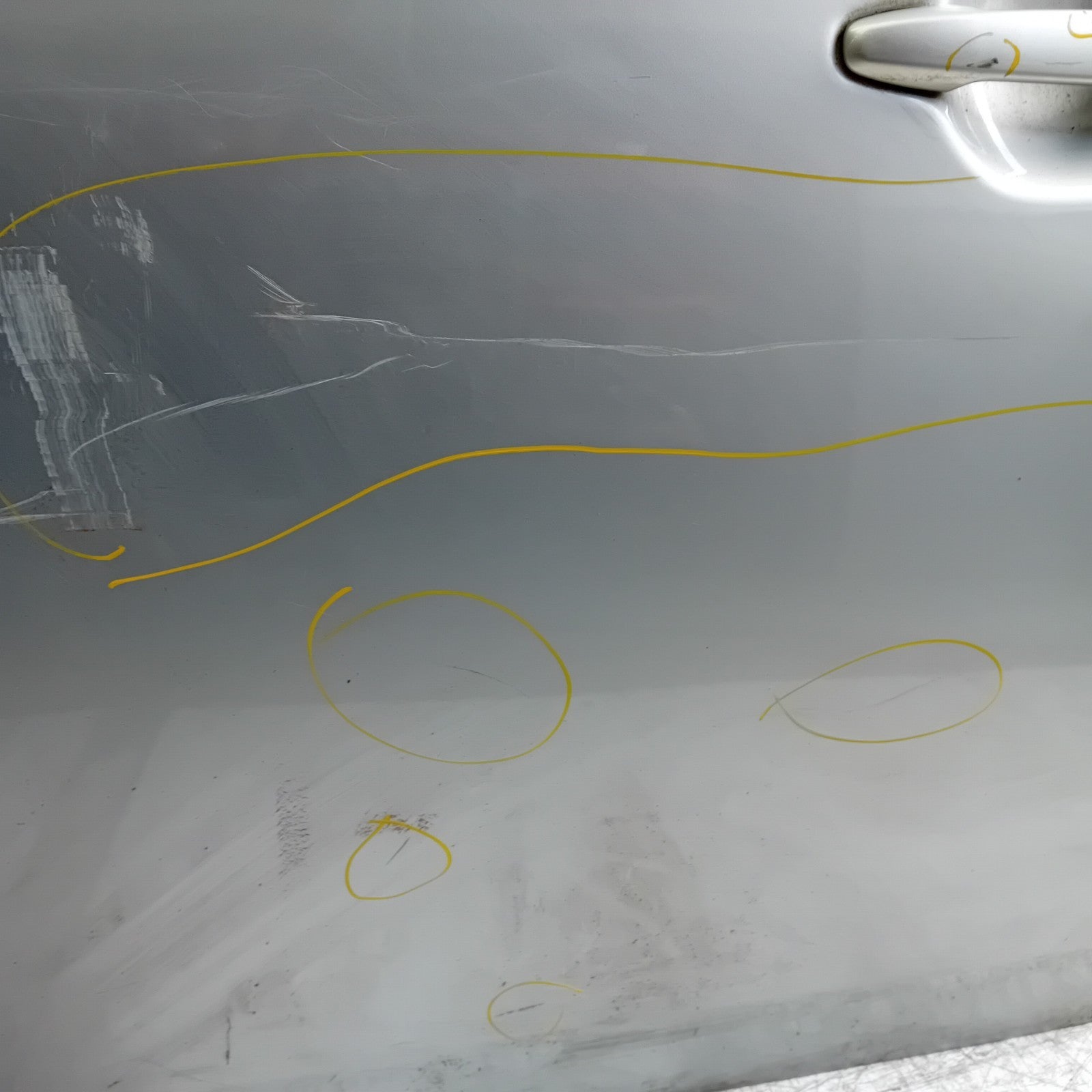 MITSUBISHI OUTLANDER MK3 PASSENGER SIDE FRONT DOOR NSF 2013 SILVER FMD417