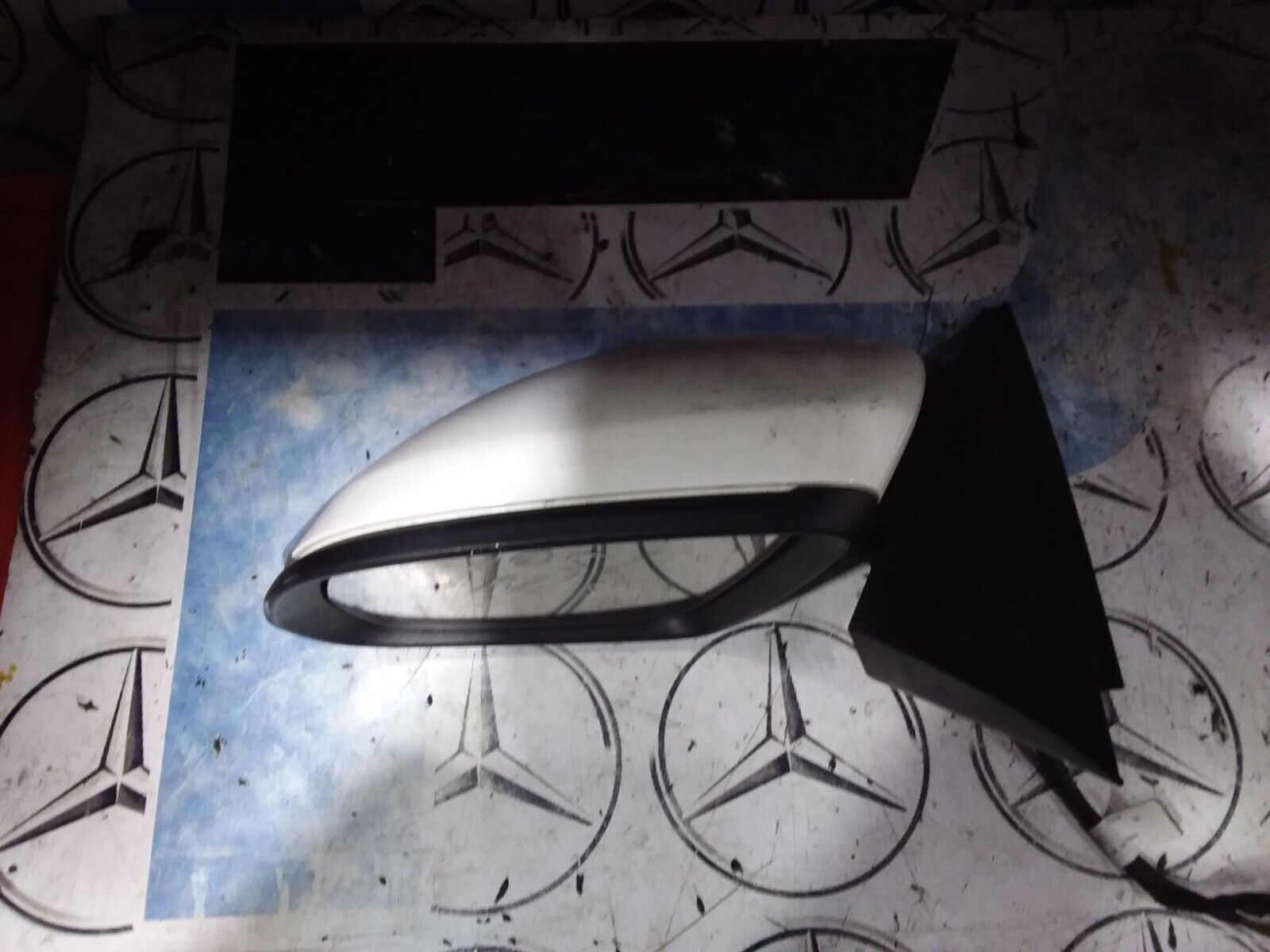 MERCEDES W205 PASSANGER SIDE DRIVER SIDE MIRROR 2015 WHITE A2058101916