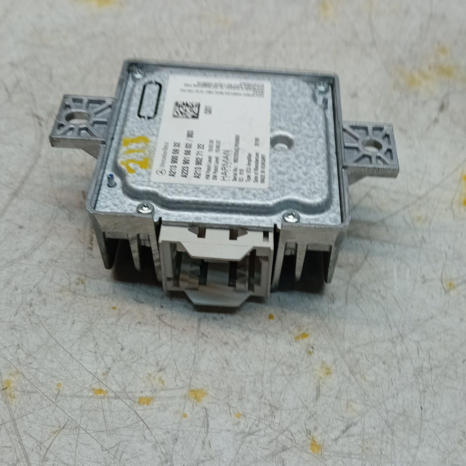 MERCEDES BENZ E-CLASS W213 HARMAN AUDIO AMPLIFIER 2016 A2139005932 FM001343
