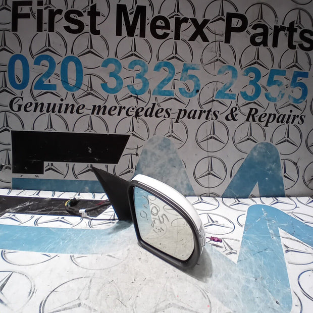 2015/2022 MERCEDES BENZ W205 WING MIRROR A2058102016 RIGHT SIDE